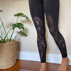 Laser cut lululemon Tights